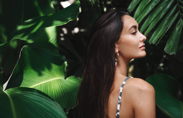 7 consejos para proteger tu cabello del sol este verano